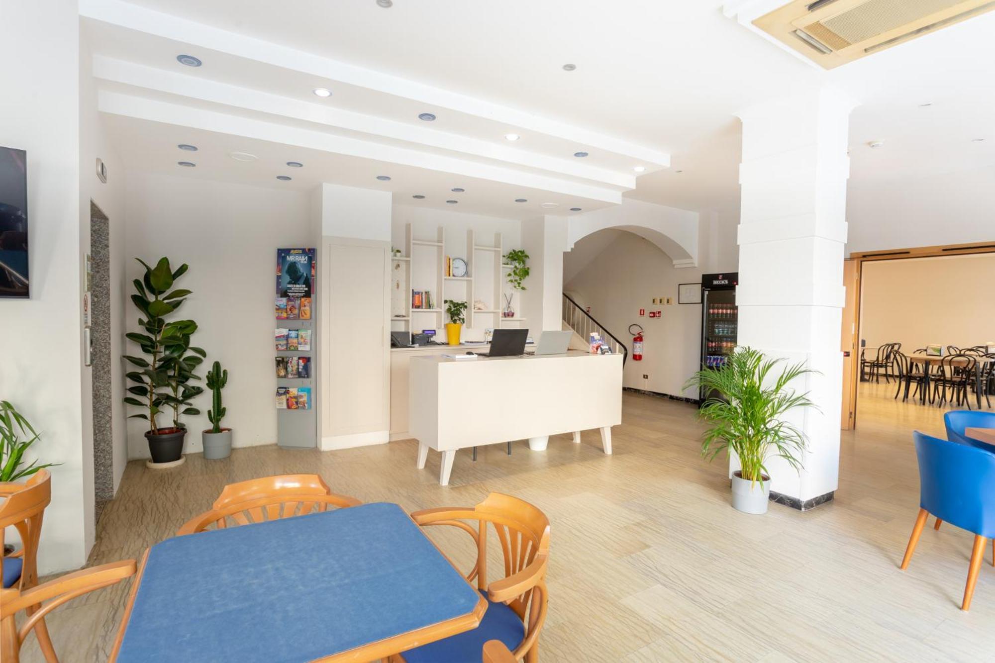 Hotel Katina Ріміні Екстер'єр фото
