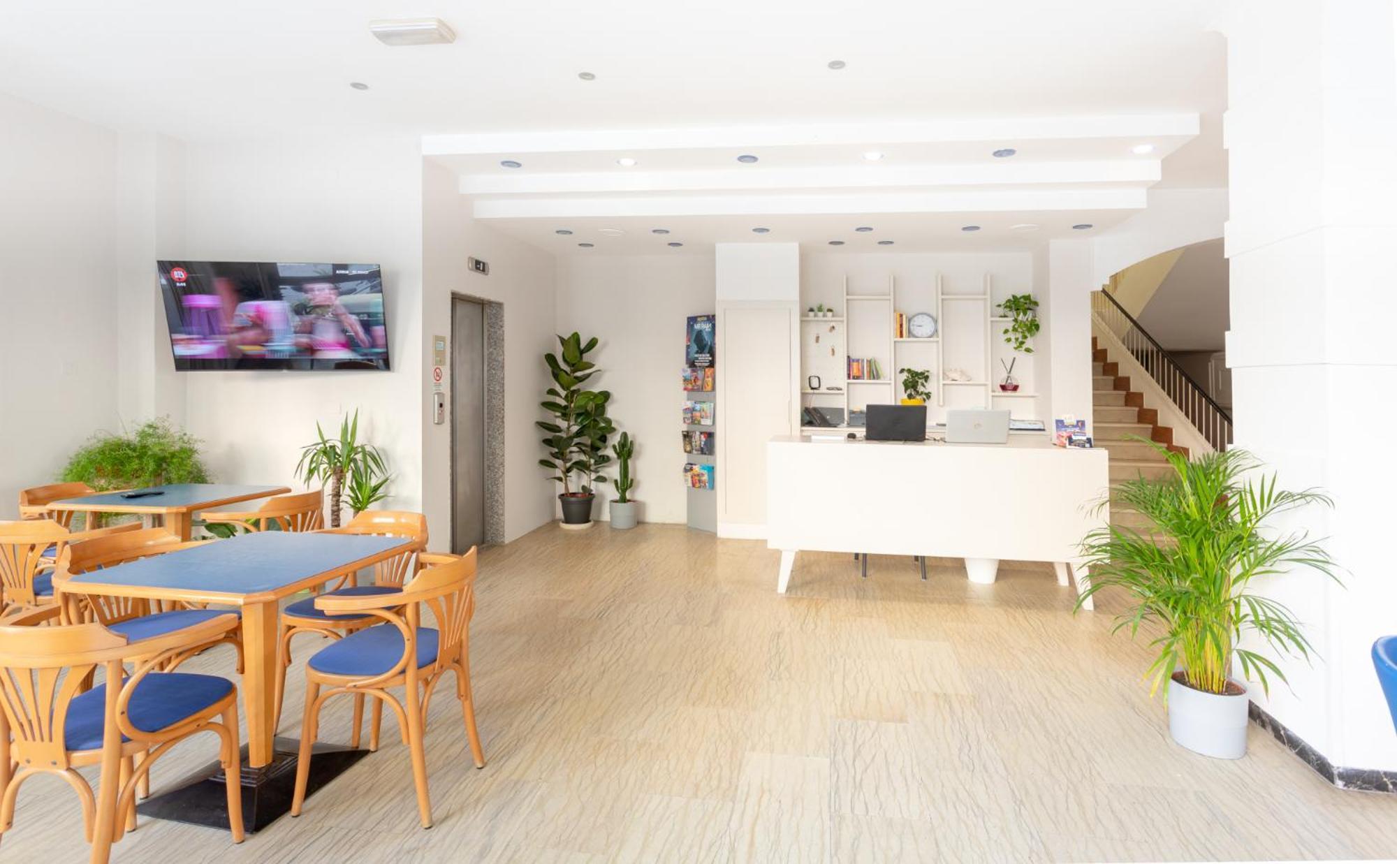 Hotel Katina Ріміні Екстер'єр фото